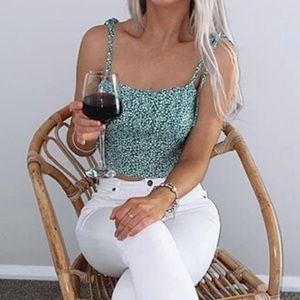 🆕 Floral Shoulder Tie Tank Top - Shein